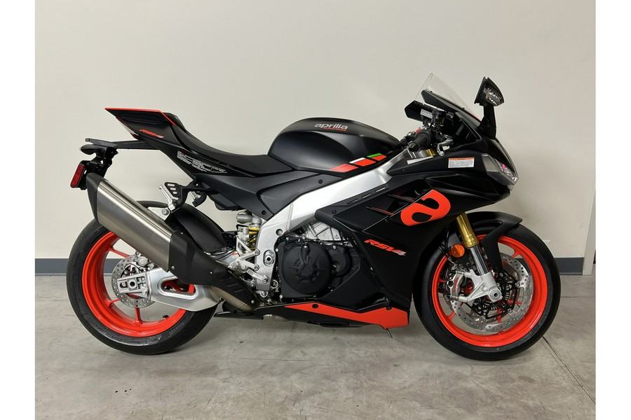 2024 Aprilia RSV4 1100