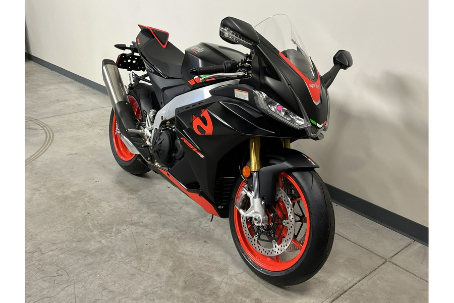 2024 Aprilia RSV4 1100