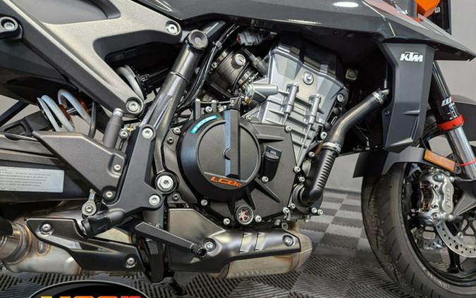 2024 KTM 990 Duke