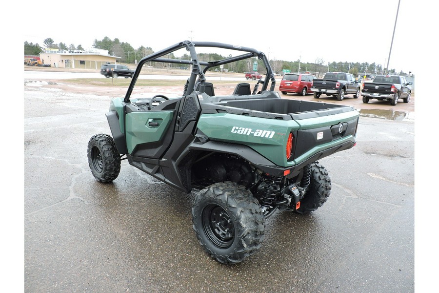 2025 Can-Am Commander DPS 700