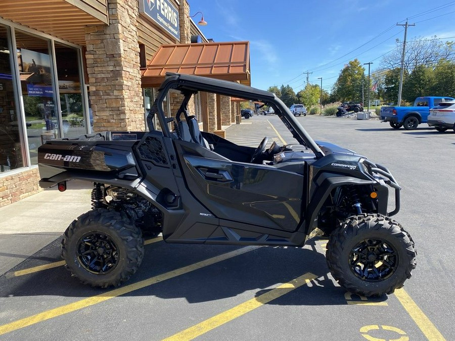 2026 Can-Am® Commander XT 700