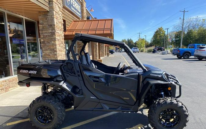 2026 Can-Am® Commander XT 700