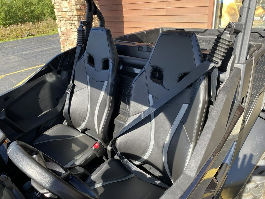 2026 Can-Am® Commander XT 700