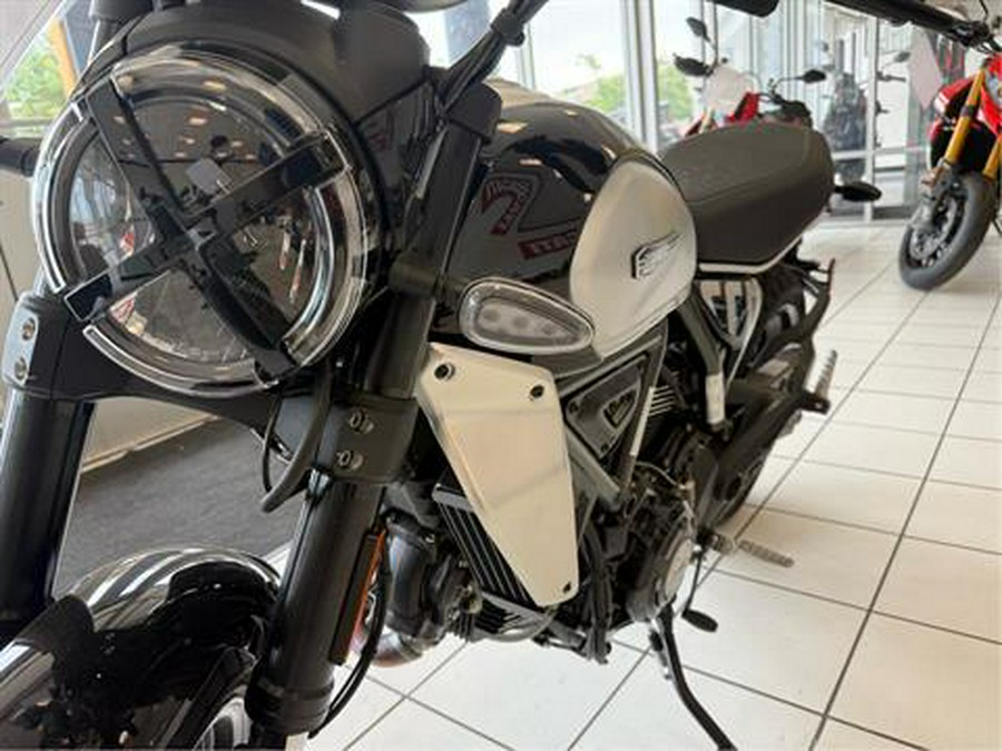 2024 Ducati Scrambler Icon