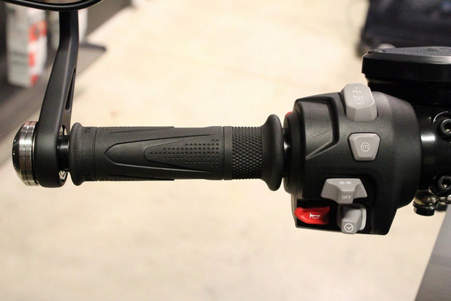 2026 Triumph Rocket 3 Storm R Sapphire Black/Granite Storm R