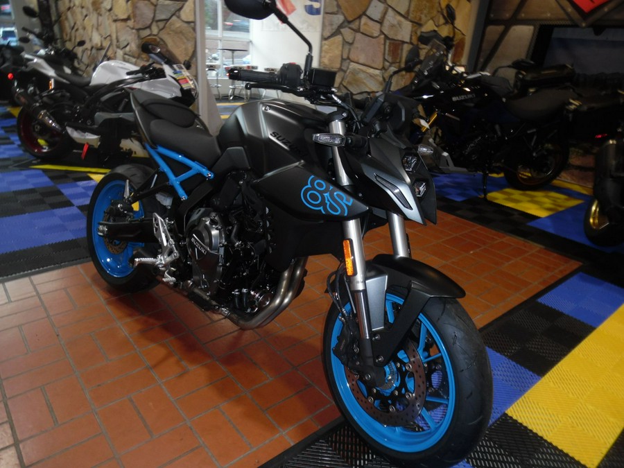 2024 Suzuki GSX-8S