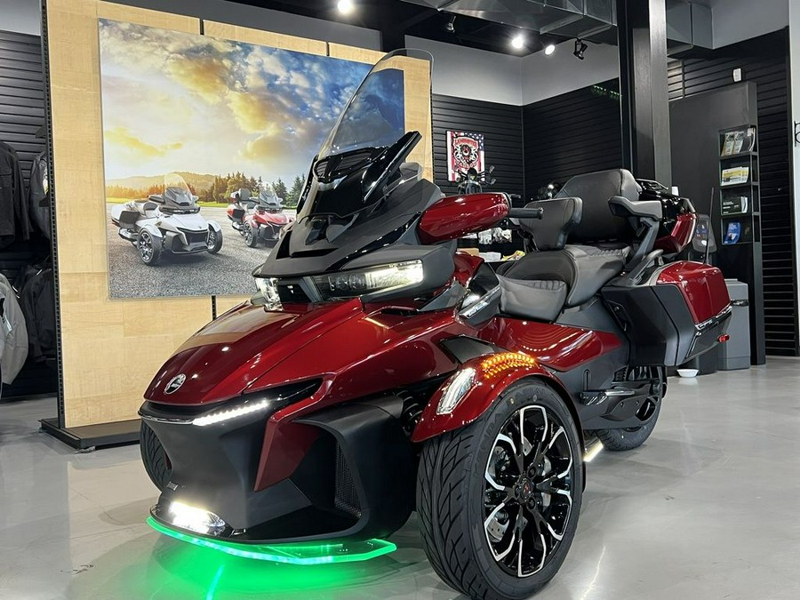 2022 Can-Am® Spyder RT Limited Chrome Wheels