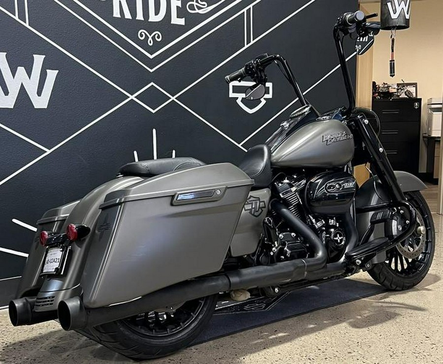 2018 Harley-Davidson® FLHRXS - Road King® Special