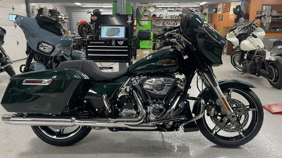 2024 Harley-Davidson Street Glide® Alpine Green