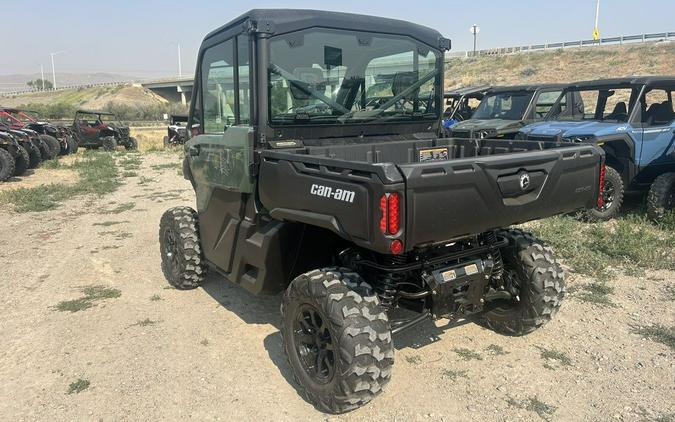 2024 Can-Am® Defender DPS CAB HD9