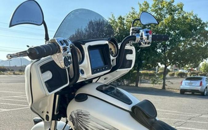 2017 Indian Chieftain White Smoke