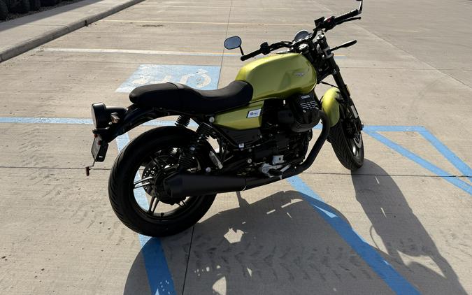 2026 Moto Guzzi V7 Sport