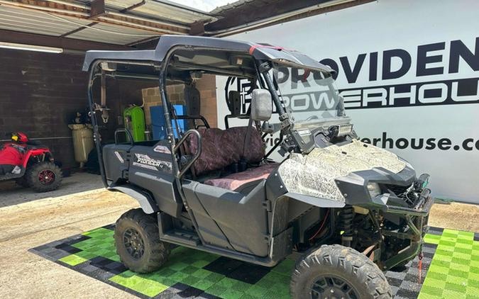 2017 Honda Pioneer 700-4 Deluxe