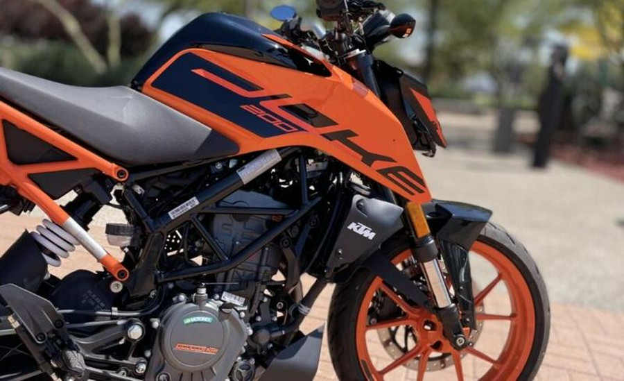 2022 KTM 200 Duke