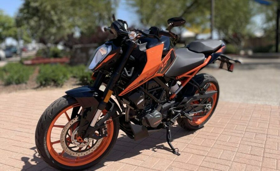 2022 KTM 200 Duke