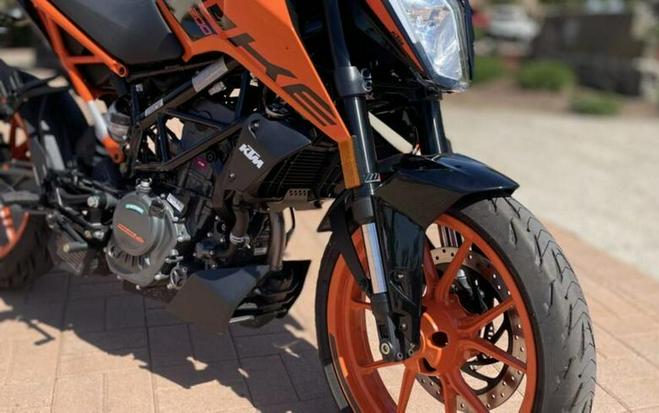 2022 KTM 200 Duke