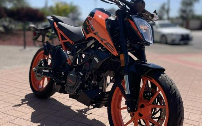 2022 KTM 200 Duke
