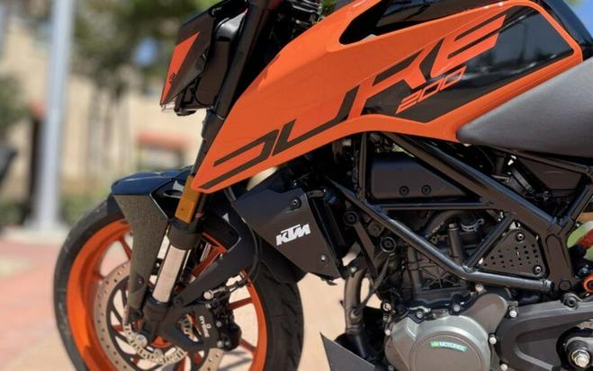 2022 KTM 200 Duke