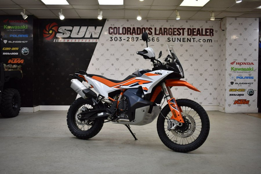 2024 KTM Adventure 890 R