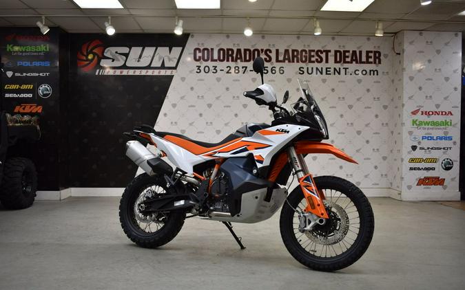 2023 KTM 890 Adventure R First Look [7 Fast Facts + 16 Photos]