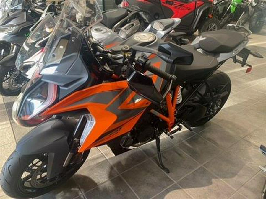 2024 KTM 1290 Super Duke GT