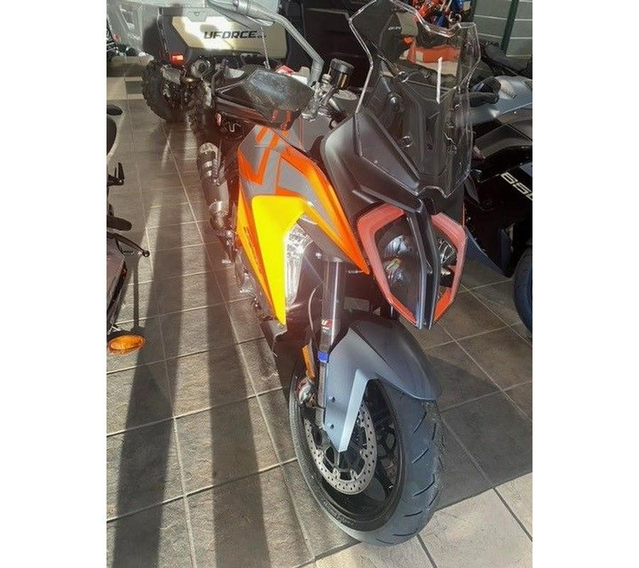 2024 KTM 1290 Super Duke GT