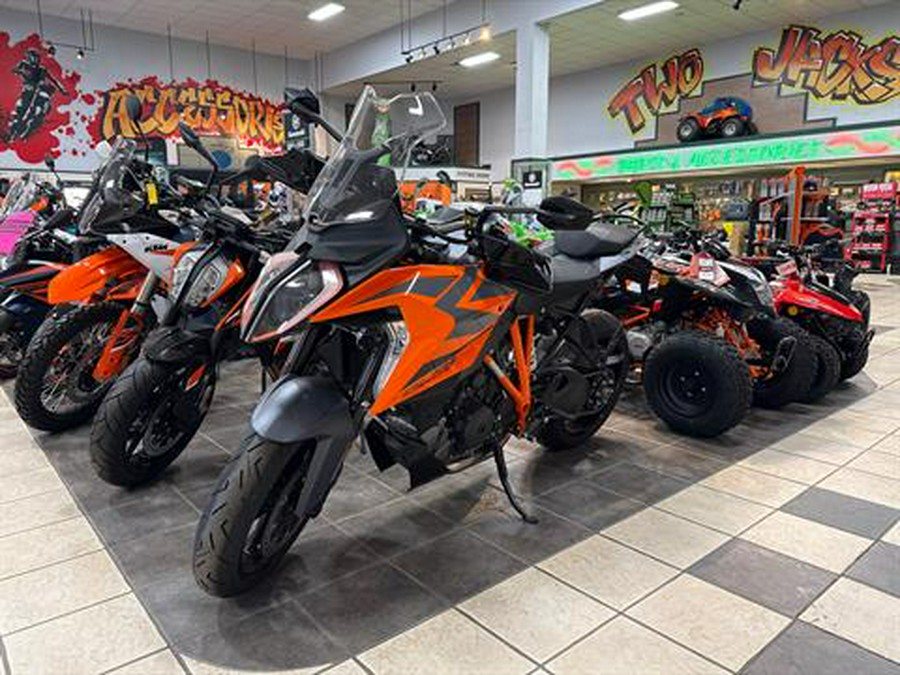 2024 KTM 1290 Super Duke GT