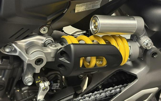 2026 Ducati Streetfighter V2 V2 Ducati Red