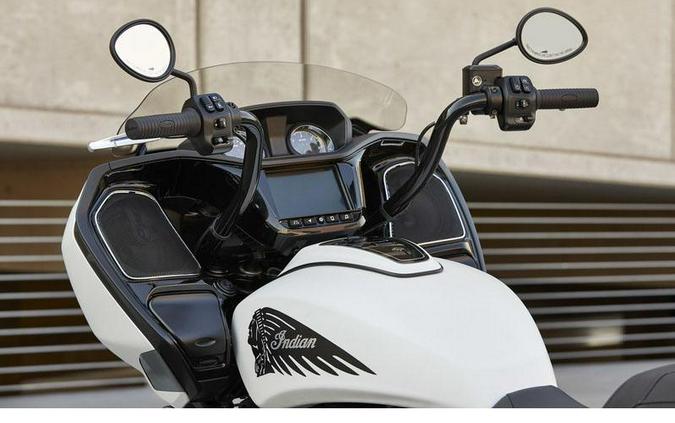 2021 Indian Motorcycle Challenger® Dark Horse®