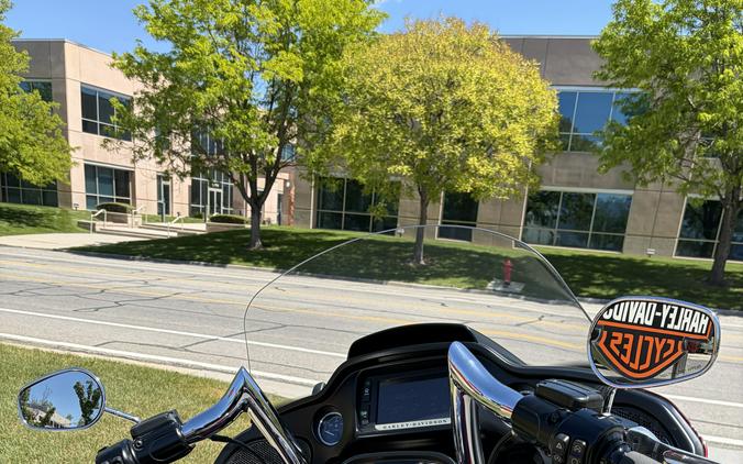 2017 Harley-Davidson Road Glide® Ultra