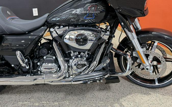 2026 Harley-Davidson® Street Glide® Midnight Ember Chrome Trim