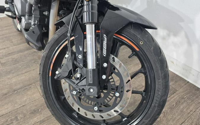 2022 CFMOTO 300 NK