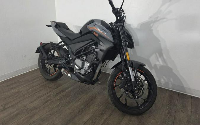 2022 CFMOTO 300 NK