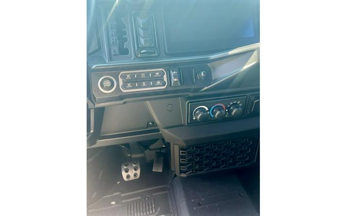 2026 Can-Am Defender Max Limited HD11 0006MTC00