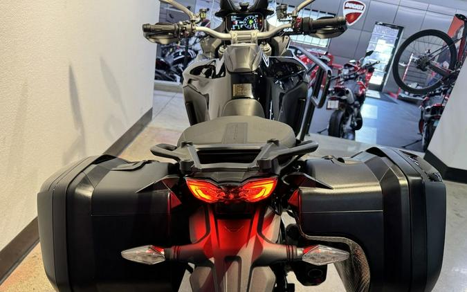 2026 Ducati Multistrada V4 S Travel & Radar Thrilling Black