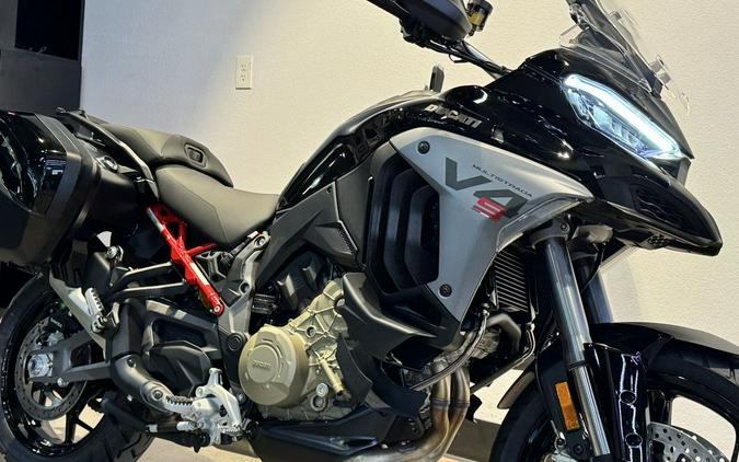 2026 Ducati Multistrada V4 S Travel & Radar Thrilling Black