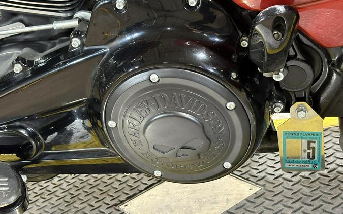 2025 Harley-Davidson® Road Glide® Whiskey Firestorm - Black Finish