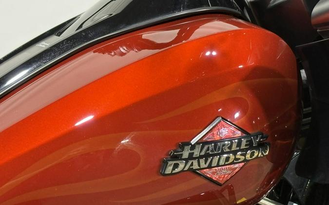 2025 Harley-Davidson® Road Glide® Whiskey Firestorm - Black Finish