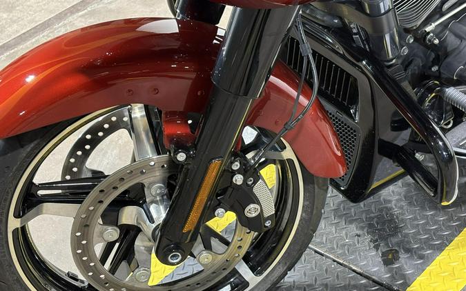 2025 Harley-Davidson® Road Glide® Whiskey Firestorm - Black Finish