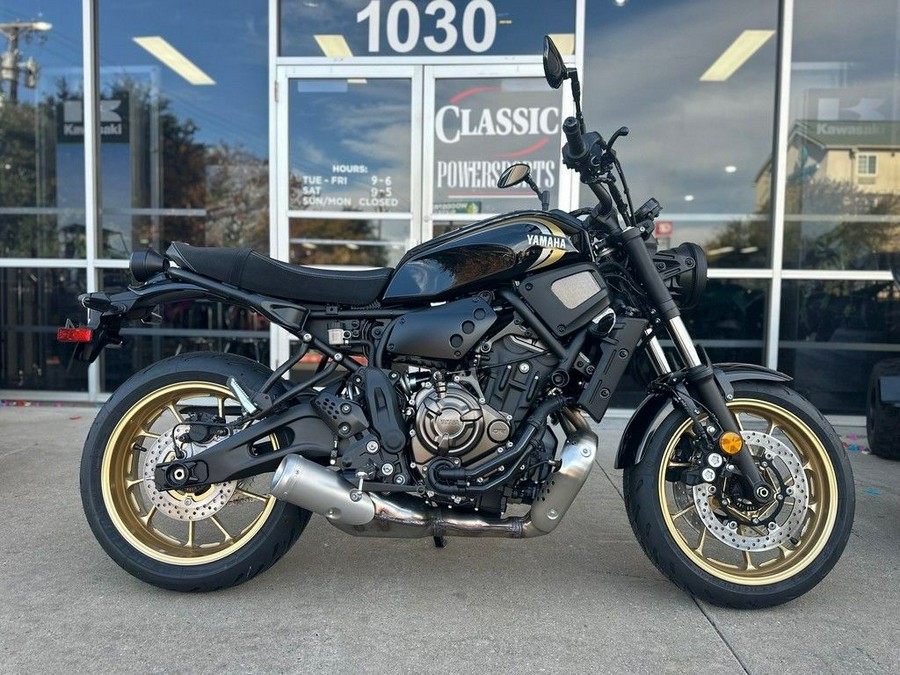 2023 Yamaha XSR700