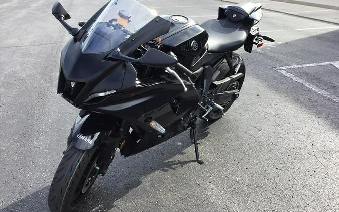 2025 Yamaha YZF-R7