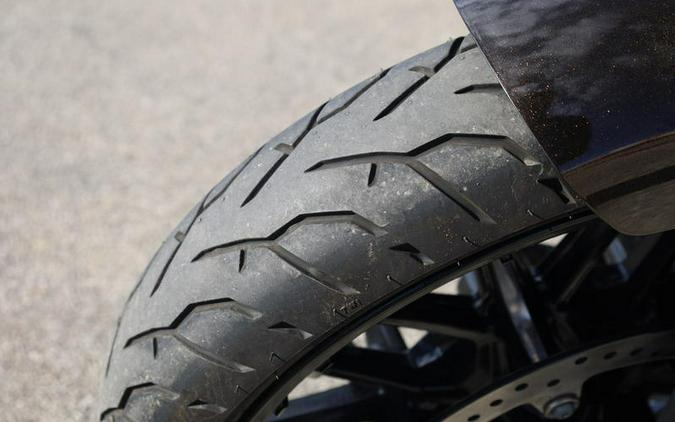 2024 Indian Motorcycle® Sport Chief Icon Smoky Quartz Metallic Pearl