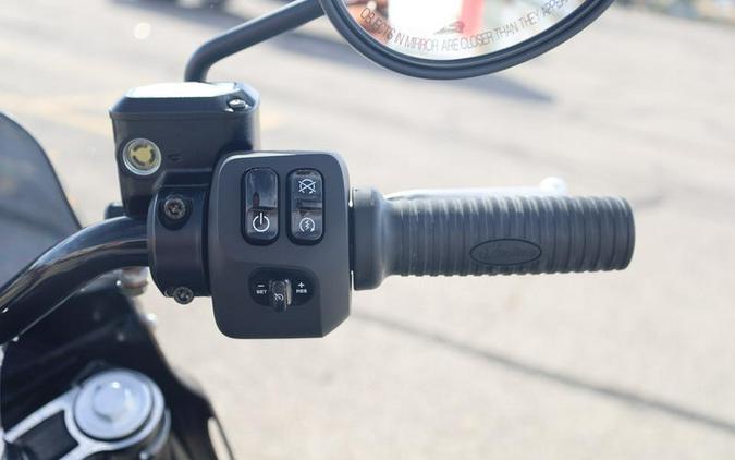 2024 Indian Motorcycle® Sport Chief Icon Smoky Quartz Metallic Pearl