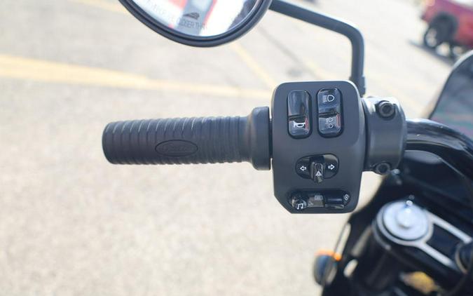 2024 Indian Motorcycle® Sport Chief Icon Smoky Quartz Metallic Pearl