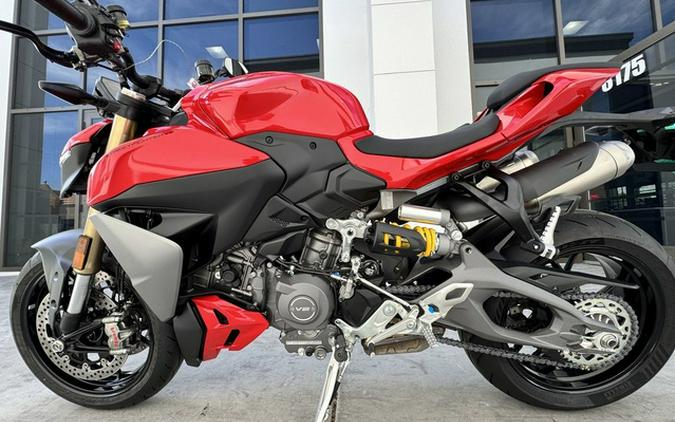 2026 Ducati Streetfighter V2