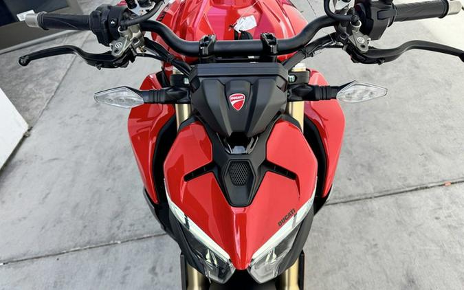 2026 Ducati Streetfighter V2