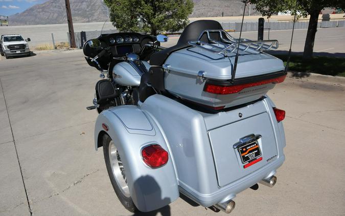 2023 Harley-Davidson Tri Glide Ultra FLHTCUTG