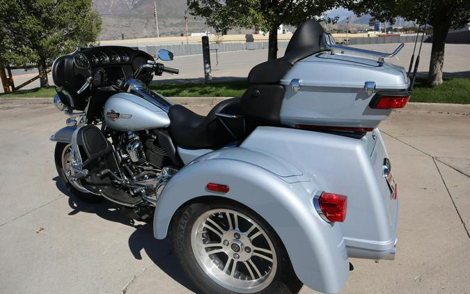 2023 Harley-Davidson Tri Glide Ultra FLHTCUTG
