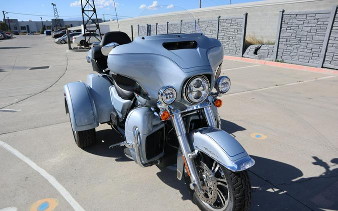 2023 Harley-Davidson Tri Glide Ultra FLHTCUTG