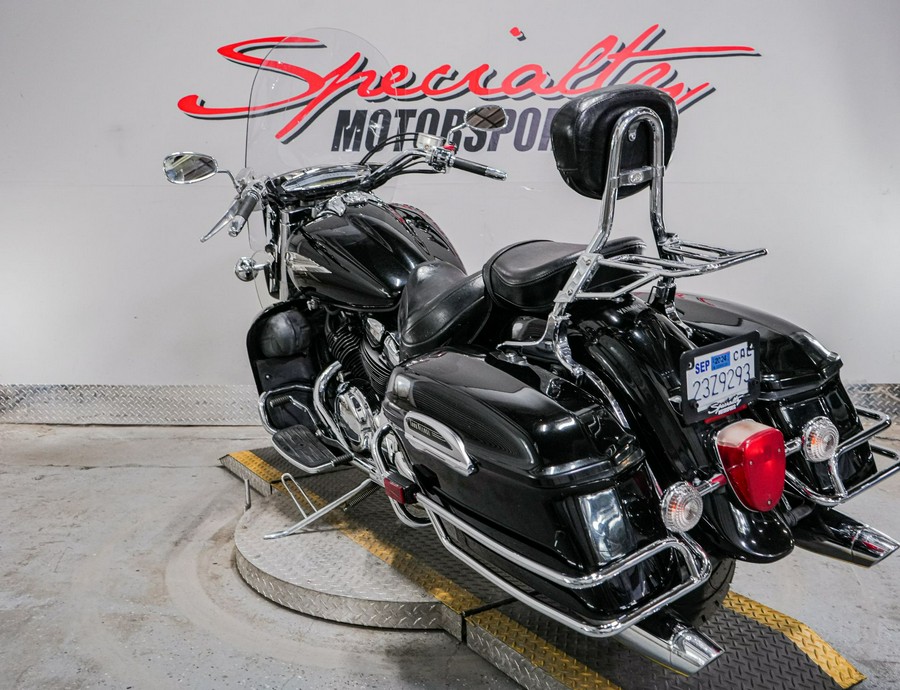 2006 Yamaha Royal Star® Midnight Tour Deluxe